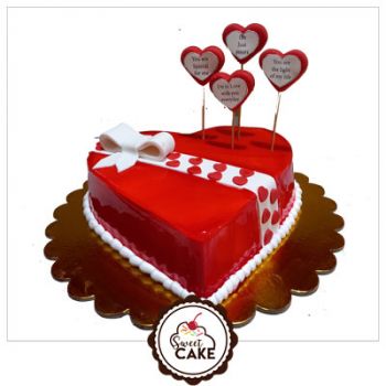 Love Special Valentine Cake